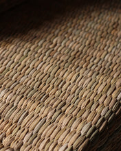 Load image into Gallery viewer, BANCA ICHÉN — Banca Tejida Artesanal con Respaldo Arquitectónico