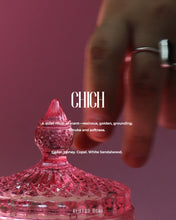 Load image into Gallery viewer, CHICH – Vela Artesanal de Miel, Copal, Sándalo y Cedro
