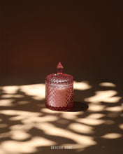 Load image into Gallery viewer, CHICH – Vela Artesanal de Miel, Copal, Sándalo y Cedro